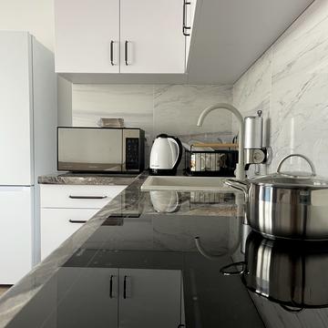 Нижній Вал вул., (Будинок 1)