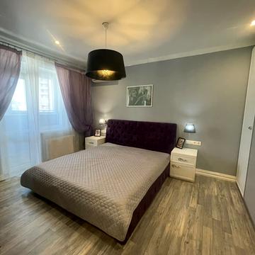 Вячеслава Чорновола вул., 27