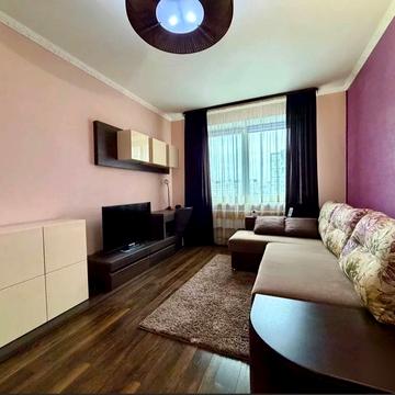 Івана Павла II вул. (Будівельників), 30