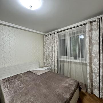 Микільсько-Ботанічна вул., 6/8