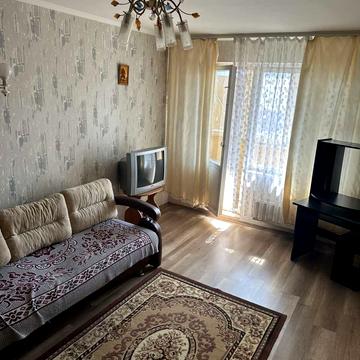 Академіка Корольова вул., 98/1