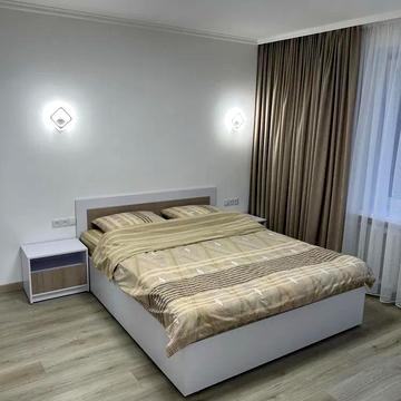 Любінська вул., 162