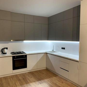 Героїв Майдану вул., 15