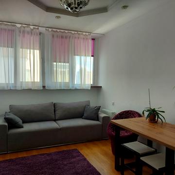 Юрія Шумського вул., 5