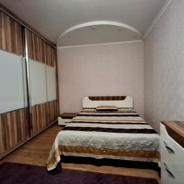 Юрія Шумського вул., 5