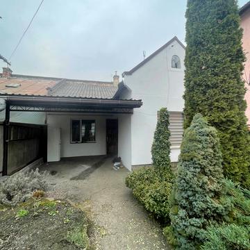 Очаківська вул., 49