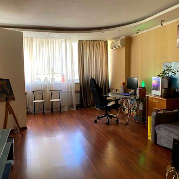 Ярослава Баїса вул. (Володимира Висоцького), 23