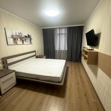 Академіка Сахарова вул., (47 перлина)