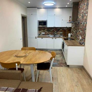 Ованеса Туманяна вул., 1-А