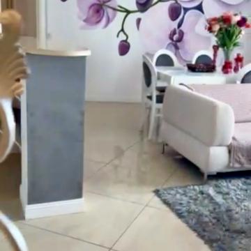 Літературна вул., 1а