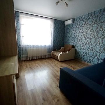 Європейська вул., 8