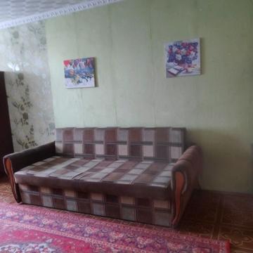 Гімназійна набережна вул. (Червоношкільна набережна), 26