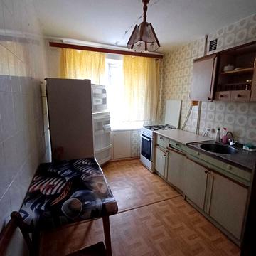 Левка Лукяненка просп. (Рокоссовського), 14