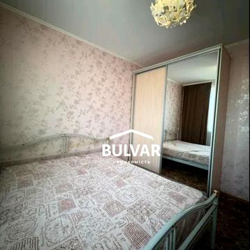 Академіка Павлова вул., 142в