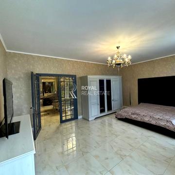 Авіаконструктора Антонова вул., 2-Б