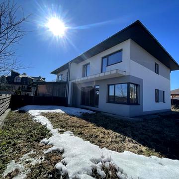 Київська вул.