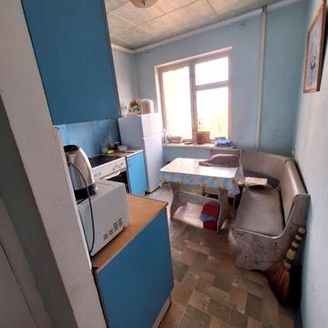 Князя Володимира Великого просп., 122