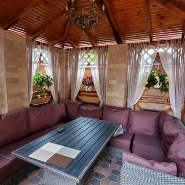 Горіхова вул.