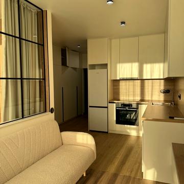 Поліська вул., 9