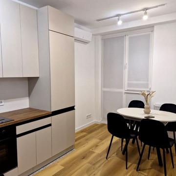 Богдана Хмельницького вул., (ЖК Вежа (будинок 1))