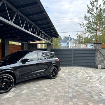 Підлісна вул.