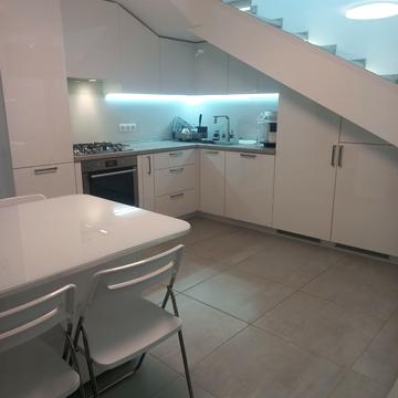 Довга вул., 117