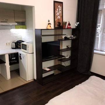 Ярослава Гашека бульв., 24