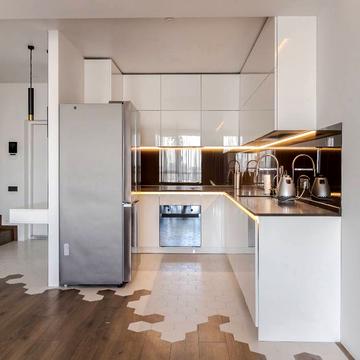 Вячеслава Липинського вул. (), 28