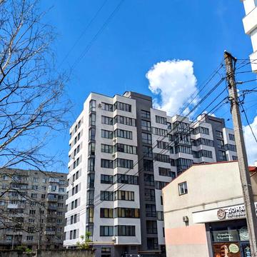 Вячеслава Чорновола просп. (), 67-Ж