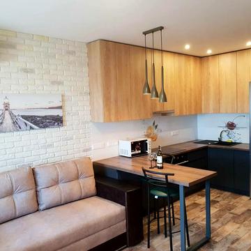 Львівська вул., 11