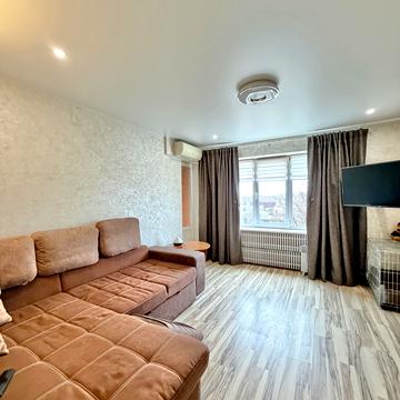 Григорія Гусака вул. (Батуринська), 6