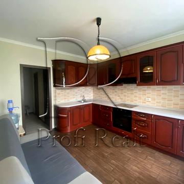 Урлівська вул., 9