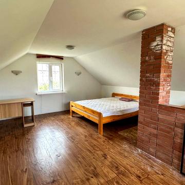 Каштанова вул. (Ленінградська), 7