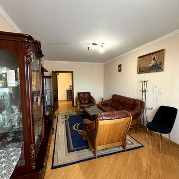 Роксоляни вул., 61