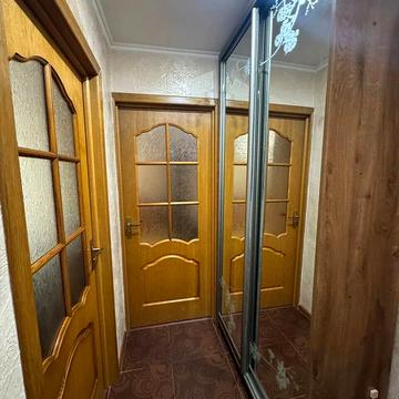Івана Франка вул., 10
