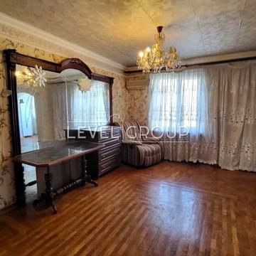 Бориса Гмирі вул., 5