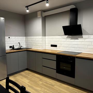 Приміська вул., 26