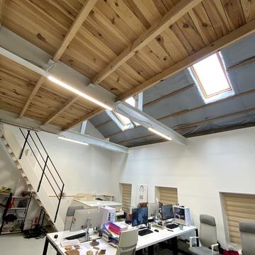 Митна пл. (), 2