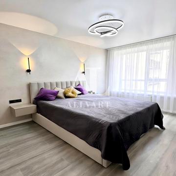 Європейська вул. (Жовтнева), (Будинок 4)