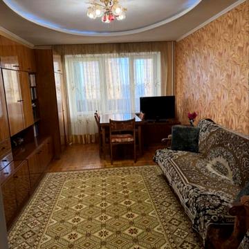 Фабрично-Заводська вул., 3