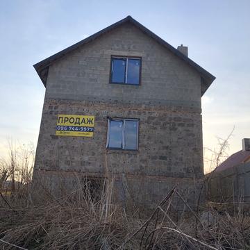 Золочівська, 35 а