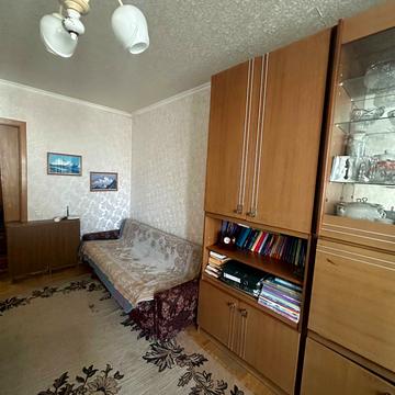 Академіка Булаховського вул., 24