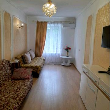 Театральний пров. (Чайковського), 6