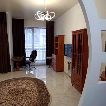 Замарстинівська вул. (Калініна), 43