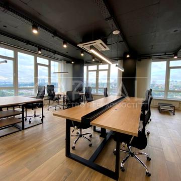 Жилянська вул., 68