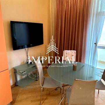 Антоновича вул. (Горького), 72