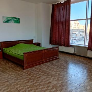 Пантелеймонівська вул., 88-А