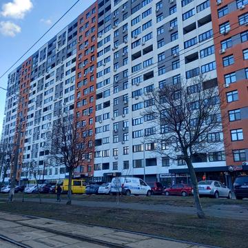 Вацлава Гавела бульв. (Івана Лепсе), 28