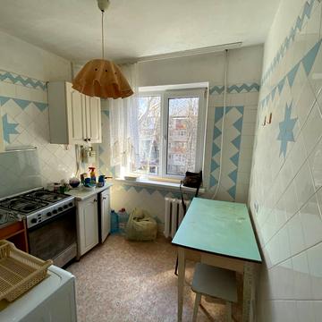 Академіка Філатова вул., 30