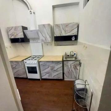 Снопківська вул., 7